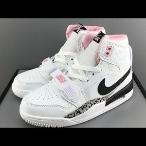 New in Box Nike Jordan Legacy 312 Size:6c $55
